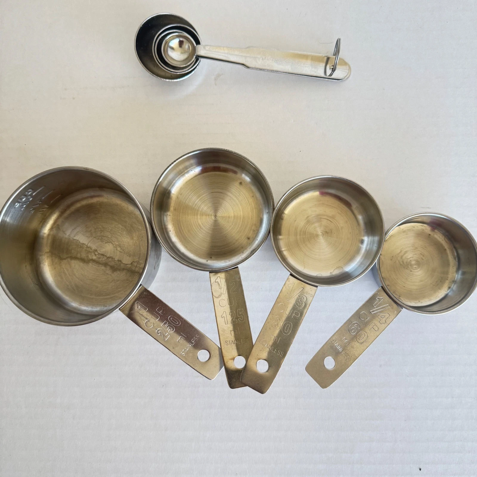 VTG Stainless Steel Measuring Cups and tea Spoons 8 pcs Kitchen Essentials