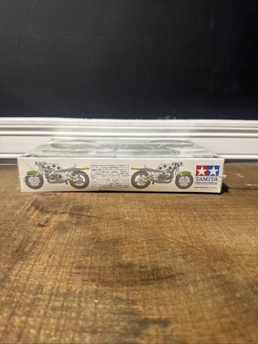TAMIYA KAWASAKI KR500 1/12 . Item14028 Sealed from Japan - Picture 4 of 6
