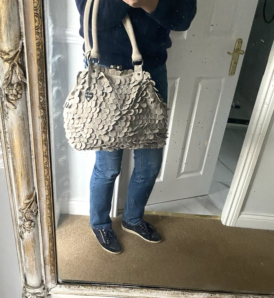 TWINSET Simona Barbieri Italian made fishscale suede pattern handbag USED ONCE - Image 3 of 4