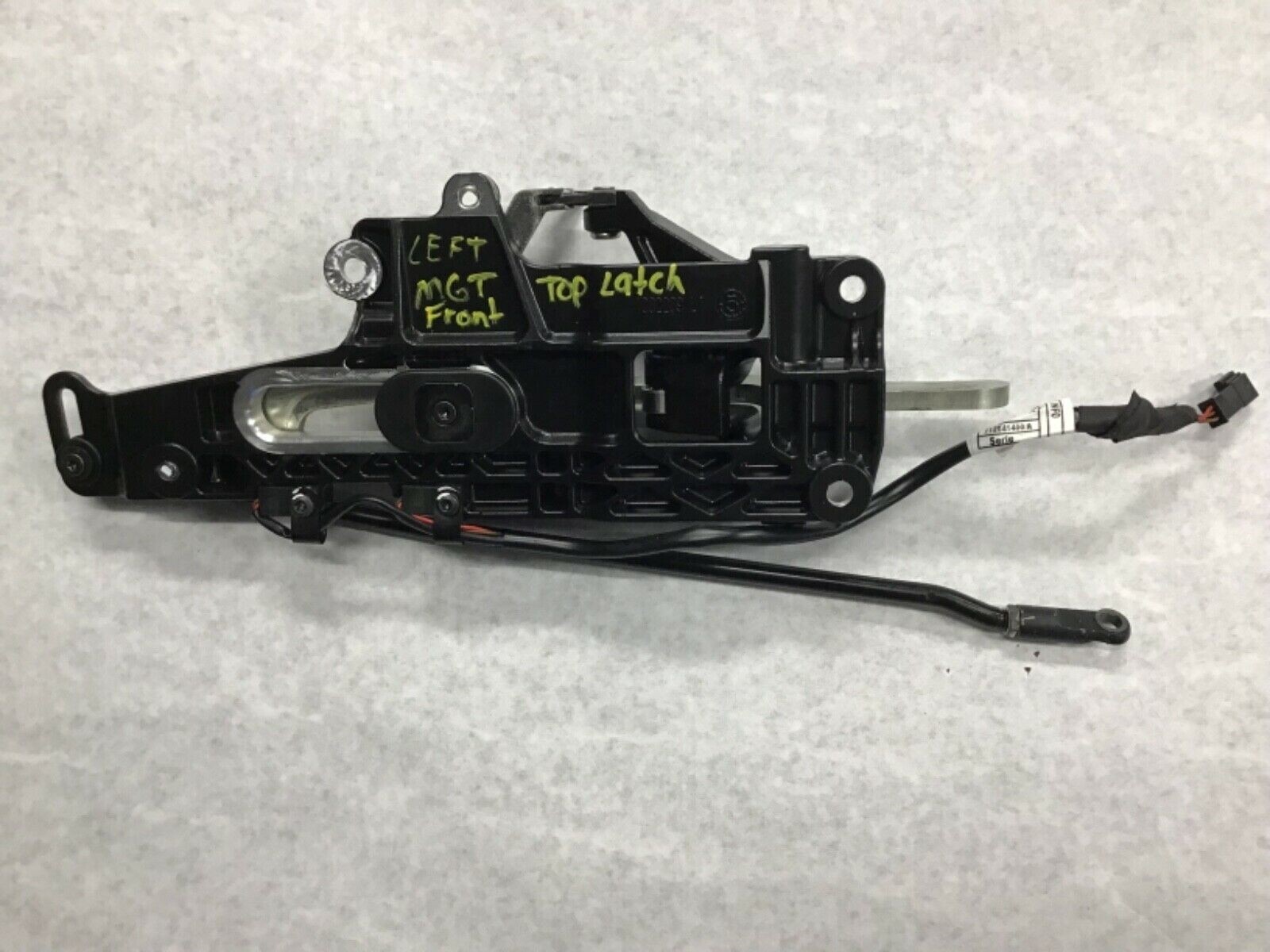 Maserati Gran Turismo convertible WEBASTO Left Driver Side Convertible Top Latch