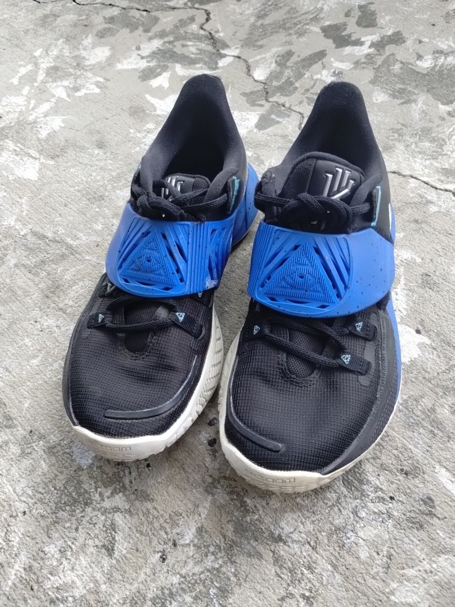 Nike Kyrie Low 3 TB MENS BASKETBALL SHOES SZ 7 Black/ BLUE