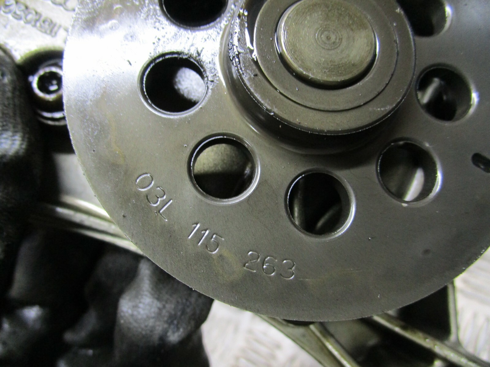 2014 SKODA RAPID 1.6 TDI CAYC ENGINE OIL PUMP 03L115263 OEM eBay