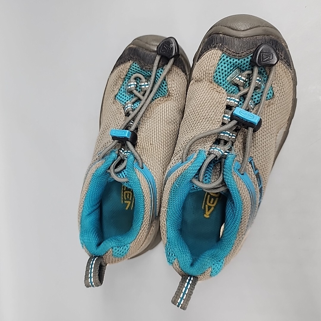 Scarpe da acqua stringate blu Kid Keens taglia 10 grigie punta chiusa