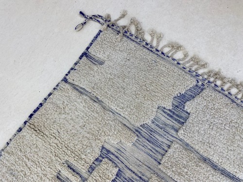Stylish Abstract Rug Moroccan Woolen Rug Soft Wool Area Tradtionnel Blue Rug - Picture 9 of 13