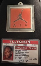 NIKE AIR JORDAN PLASTIC JUMPMAN KEYCHAIN HANG TAG VINTAGE  souvenir license