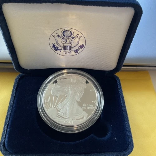 2007-W “EAGLE  1 oz SILVER PROOF” 99.9% Silver 31.103g .999 Troy oz.
