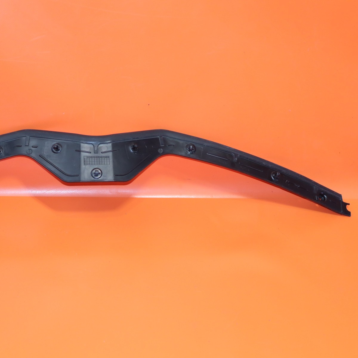 LAMBORGHINI URUS HOOD SEAL FRONT 2019 2020 2021 2022 2023 2024 4ML823124 OEM