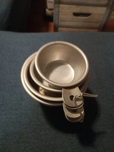 Vintage Aluminum Nesting Measuring Cups Set of 4 Tab Handles Retro Farmhouse