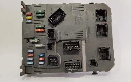 9657999780 Porta Fusibili per CITROEN XSARA PICASSO * 1831161