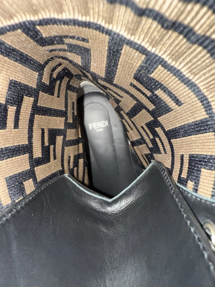 Botas de motociclista Rockoko de tela elástica de piel de becerro Fendi botas de combate Foto 2 de 4