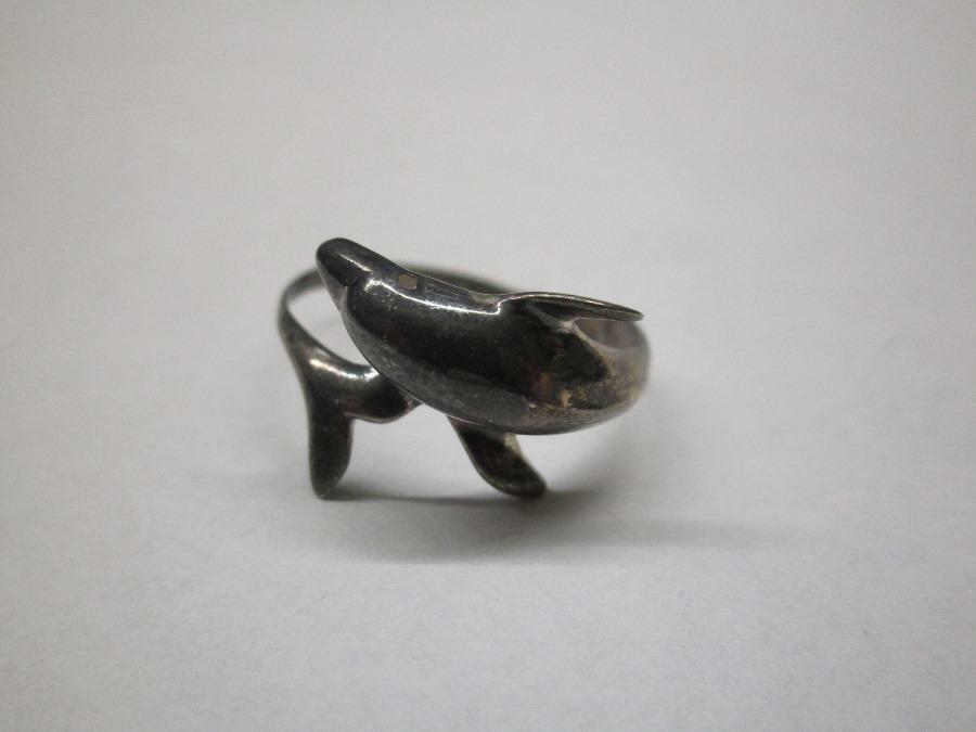Dainty Silver Dolphin Motif Ring (925s) AS9563 - image 1