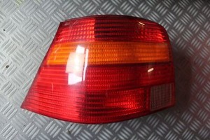 Heckleuchte L 1J6945095Q VW Golf 1.6 Automatik 1 J