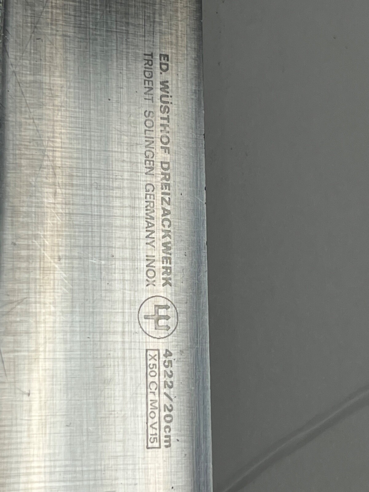 Wusthof Germany Lot of 3 Knives & 1 Sharpener White Handles 20 cm 4522