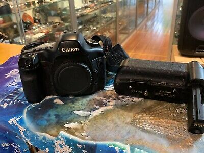 CANON EOS 5D (DS126091) DIGITAL SLR CAMERA / 12.8 MEGAPIXELS CANON EOS 5D (DS126091) DIGITAL SLR CAMERA / 12.8 MEGAPIXELS