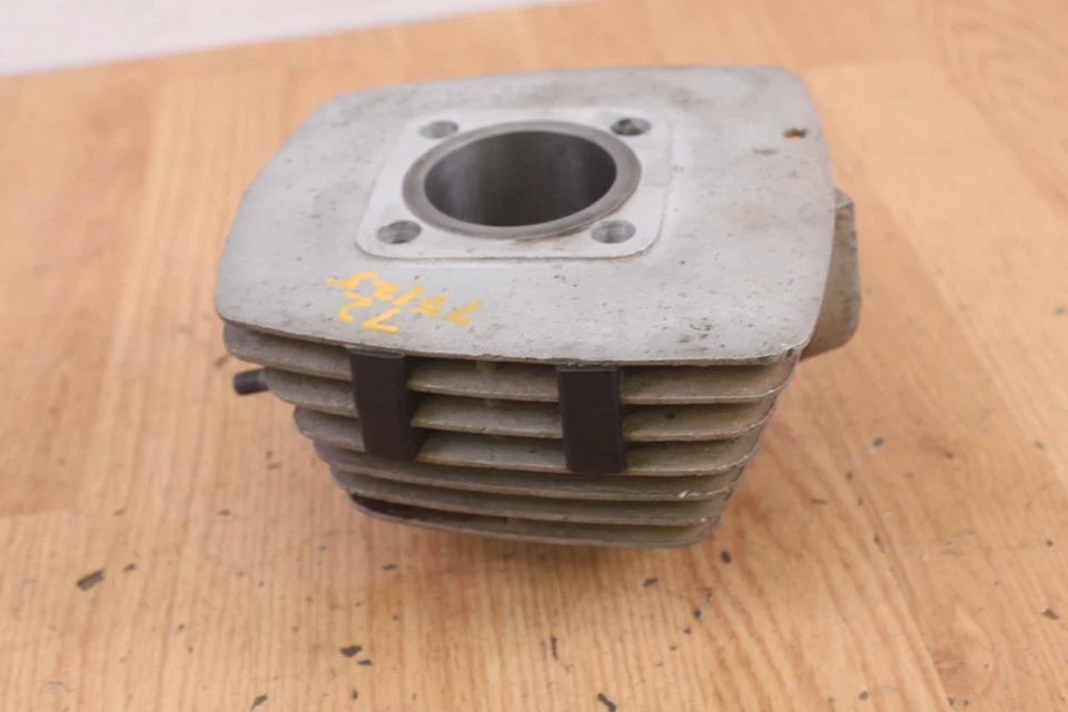 Suzuki TS125 1972 jarra de cilindro - 56,5 mm - necesita aburrido Foto 4 de 4