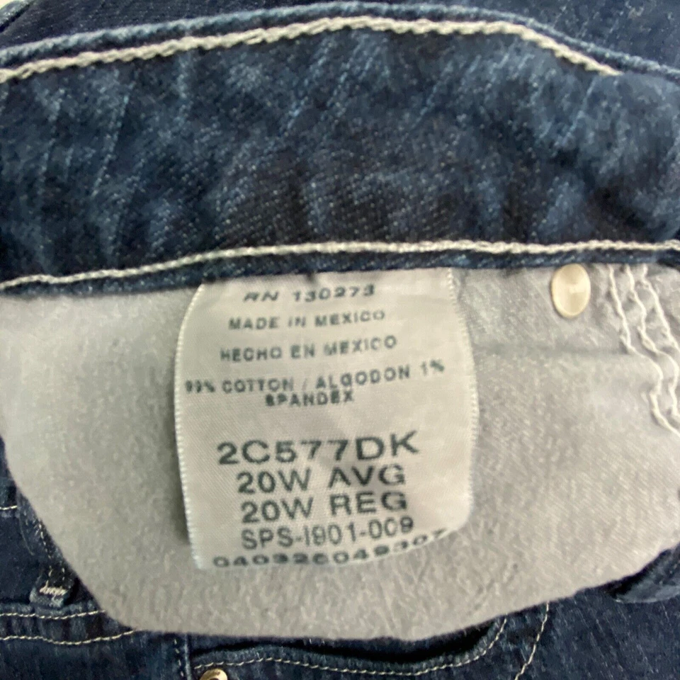 Bermuda jeans feminina chique tamanho 20W lavagem escura azul jeans - Imagem 4 de 4