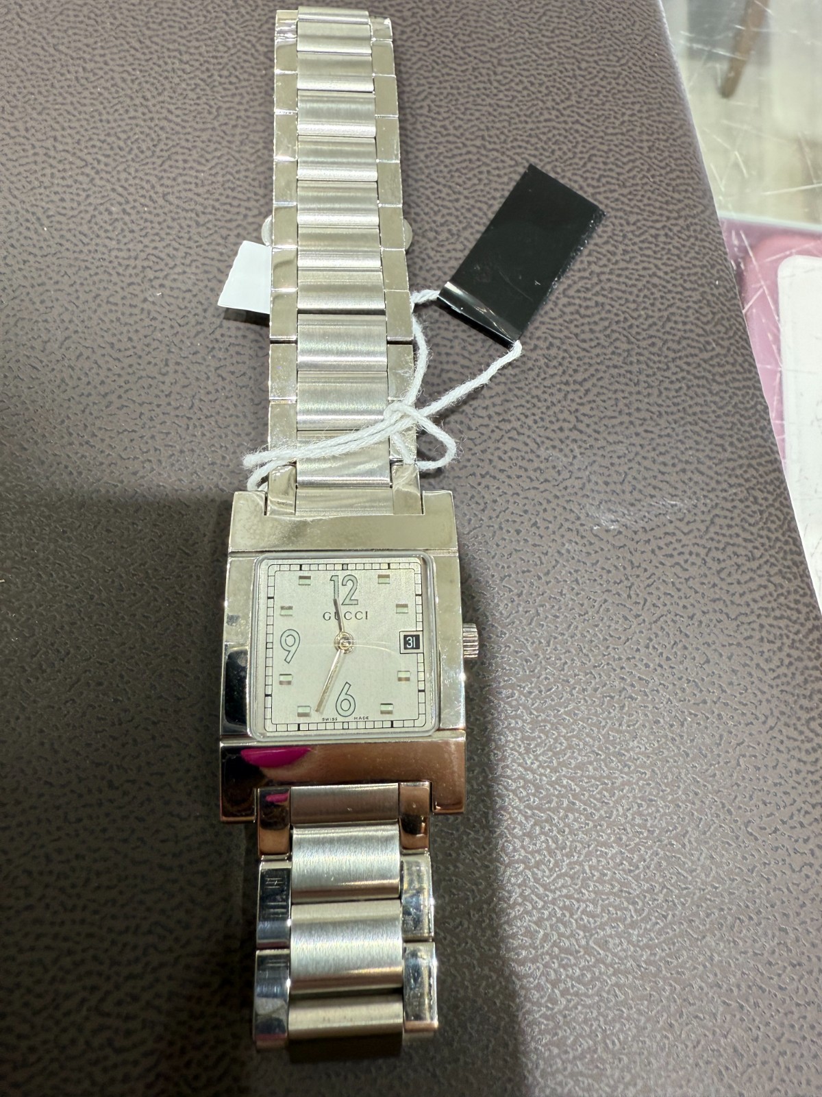 Gucci 7700M Quartz Stainless Steel Black Leather 28mm Watch