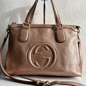 Sac à bandoulière Gucci Soho 2 voies rose métallisé élégant fourre tout accessoires de luxe