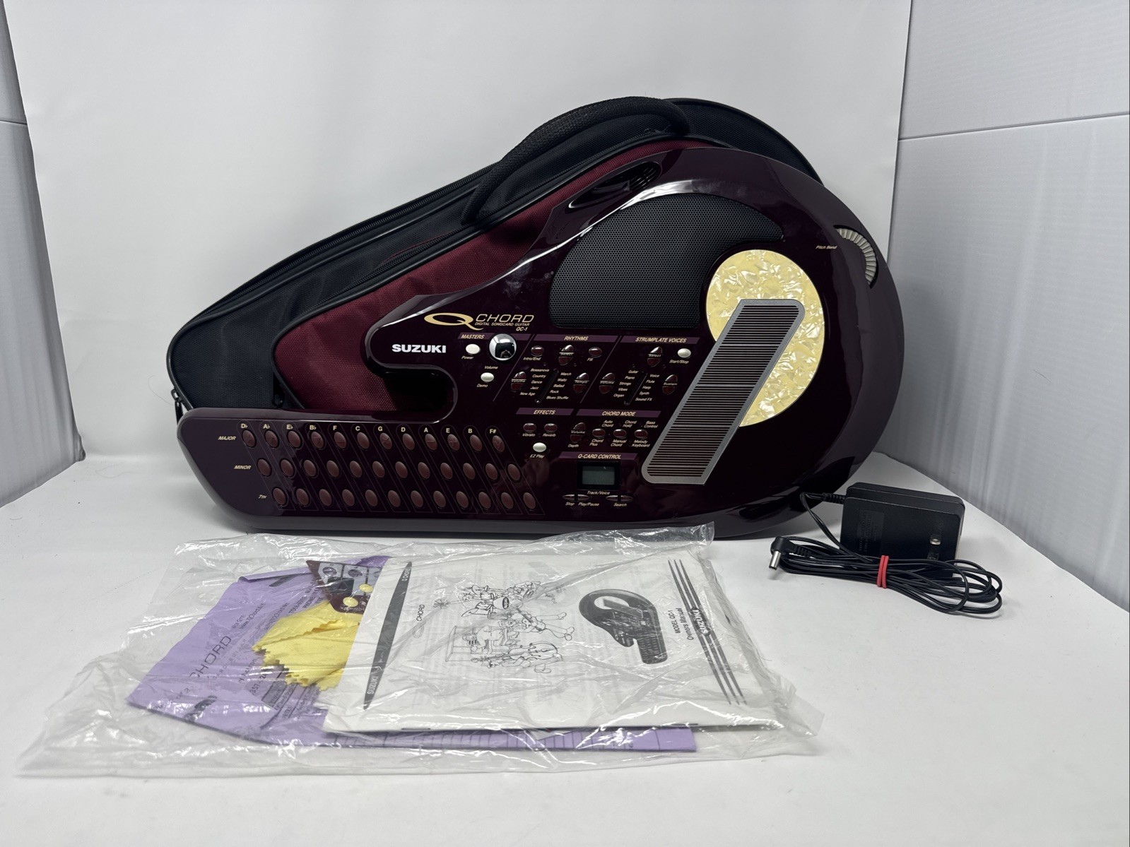 Suzuki QChord Digital Songcard Guitar QC-1.