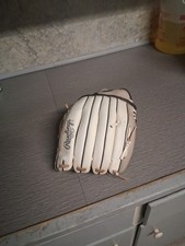 Rawlings Sure Catch Softball 12-inch Youth Infield/Outfield Glove Right Hand NEW