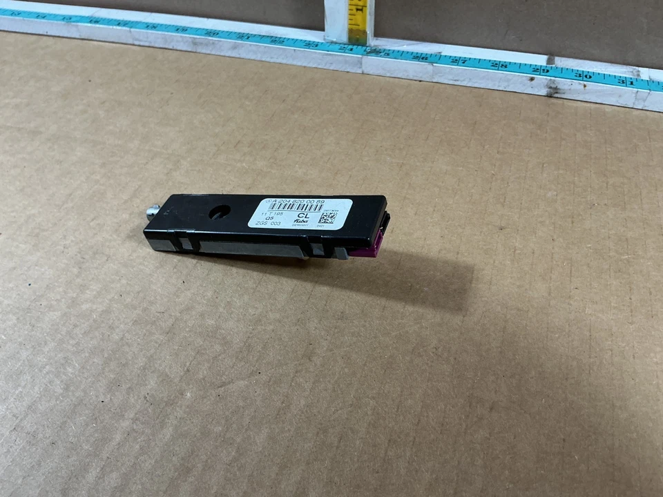 2008-2014 Mercedes-Benz C250 Antenna Amplifier Booster Module A2048200089 OEM - Image 4 of 4