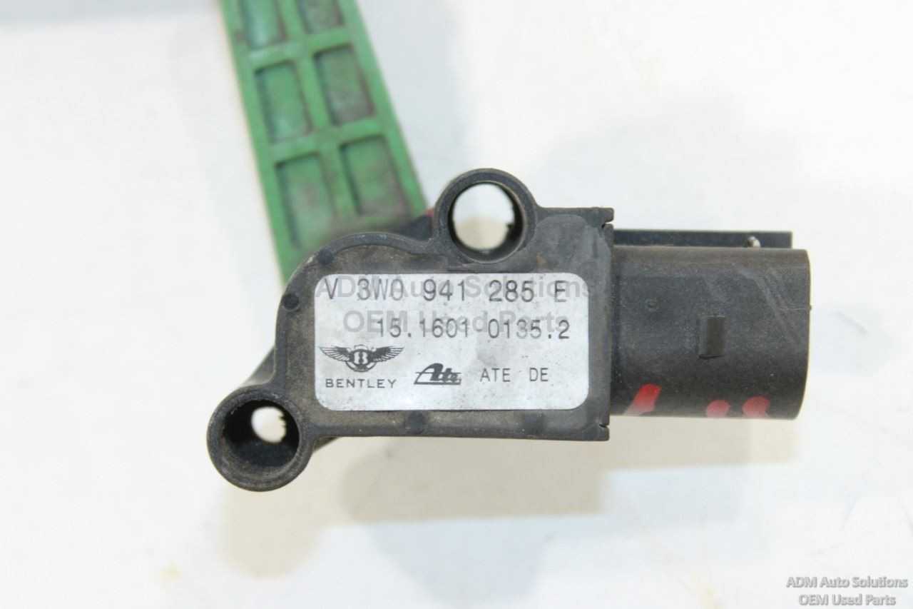2011 - 2018 BENTLEY CONTINENTAL FRONT LEFT / RIGHT LEVEL HIGHT SENSOR SET OEM