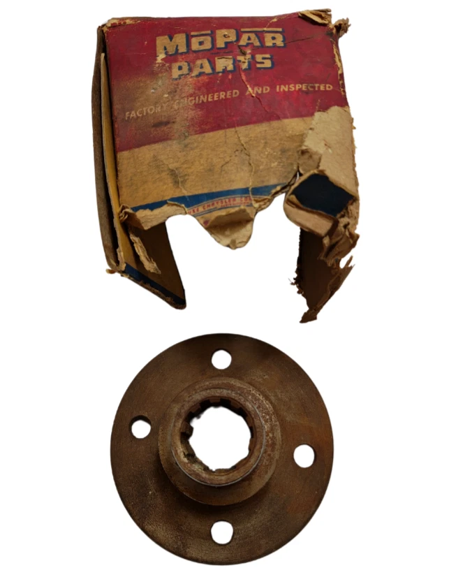 Chrysler New Yorker Desoto 1953-1956 eje de hélice brida delantera 1406669 nuevo en stock Foto 2 de 4