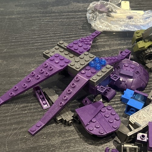 LOT of HALO Mega Blocks Figures Weapons Vehicles …not Complete - Picture 7 of 7