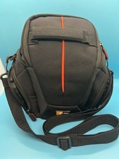 Case Logic Small DSLR / Camera Sling Shoulder Bag with Strap and belt loop Great