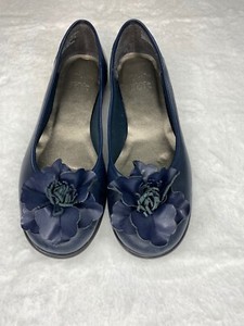 clarks flat black shoes