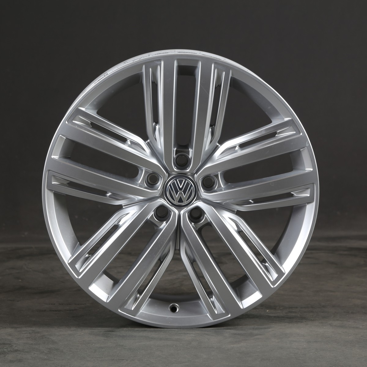 Vw Tiguan Ii Ad1 Allspace Rim Original 19 Inch Alloy Rim