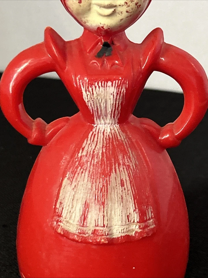 Винтажная коллекционная бутылка-спринклер Merry Maid из жесткого пластика с красной крышкой - Изображение 3 из 4