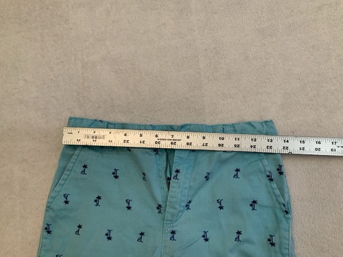Place Womens Shorts. Size 12. SKU 2496 - Picture 3 of 4