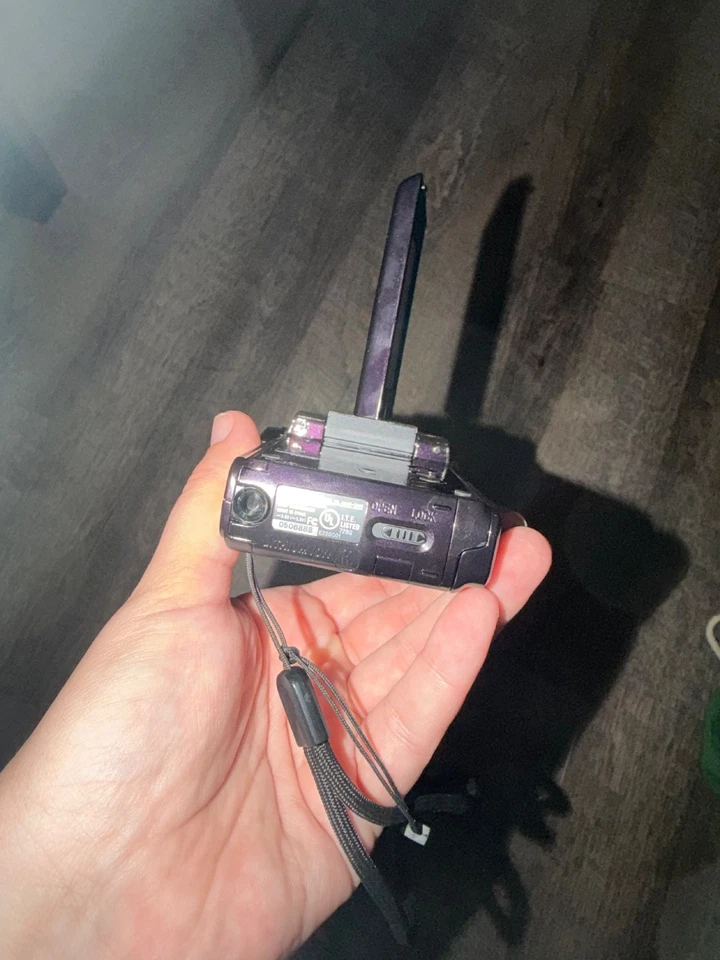 SONY Bloggie  MHS-CM5 Sony Mobile HD Snap Camera Black Working - Image 3 of 4