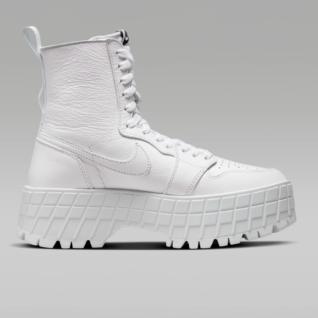 Nike WMNS Jordan 1 Brooklyn Boots Triple White FJ5737-111 Nike WMNS Jordan 1 Brooklyn Boots Triple White FJ5737-111