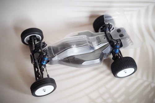 RC10B5.2 Buggy Roller – Wide Body, Long Battery Support, Unused - Picture 2 of 15