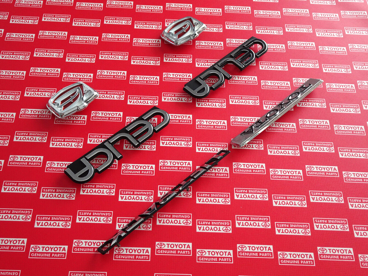1975 1976 1977 Toyota Celica Liftback ST GT TA28 RA28 RA29 Emblem