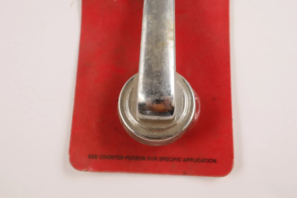 Manija de ventana cosechadora internacional Napa 735-2627 de colección Foto 3 de 4