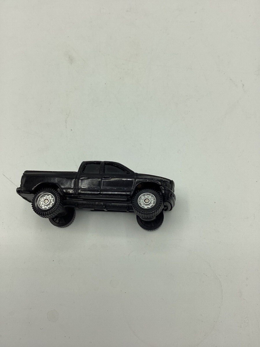 Maisto 1:27 Die Cast Black 2002 Dodge Ram 1500 Quad Cab Pickup