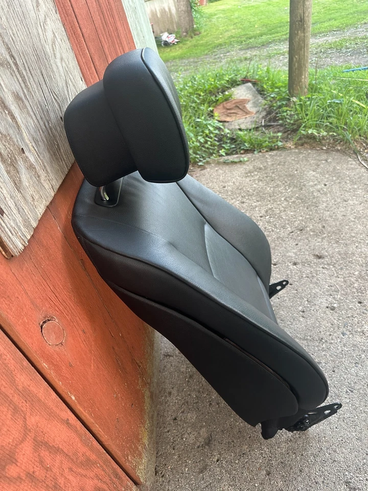 P30829 2010-2013 BMW 535i GT 550i GT ASIENTO DELANTERO TRASERO COJÍN SUPERIOR NEGRO DERECHO OEM Foto 3 de 4