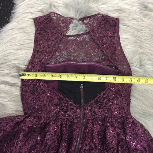Alice + Olivia Ophelia Plum Purple Metallic Lace Party Dress Size 4 Stunning! - Picture 10 of 12