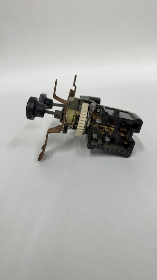 Interruptor de faros para camioneta Ford F150 1989 (dash Mtd) E7TB-11654-AB Foto 2 de 4