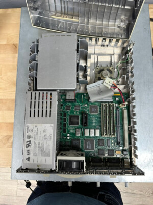Apple Computer Macintosh IIsi M0360 (AS IS, BROKEN, FOR