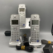 Panasonic: KX-TGE263S, 3 Lines Cordless Phone Answering machines, w/manual Works