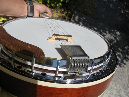 Vintage Supro Tenor Banjo with Case - Picture 10 of 14