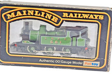 Mainline 37-054 OO Gauge J72 Class Tank Locomotive LNER Green 0-6-0 Runner Boxed
