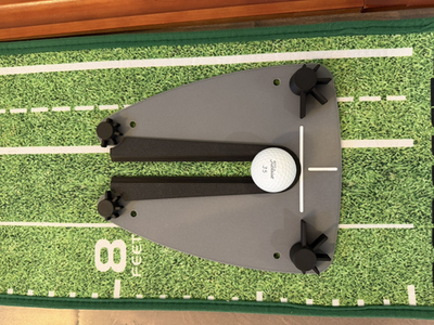 Custom 3D Printed Golf Putting Trainer Adjustable Gates Alignment