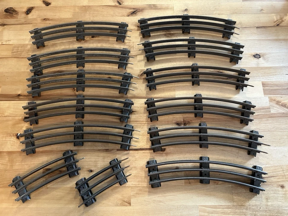 13 pc VTG 1950s UNMARKED MODEL TRAIN TRACK O Gauge or O27 Curved Track - Image 4 of 4
