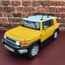 2007/2014 TOYOTA FJ Cruiser 1:24 Diecast - Officially Licensed - Yellow With Box