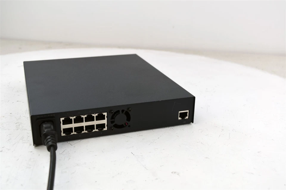 AVOCENT 520-425-504 ESP-8 MI 8 PORT HUB - Image 3 of 4